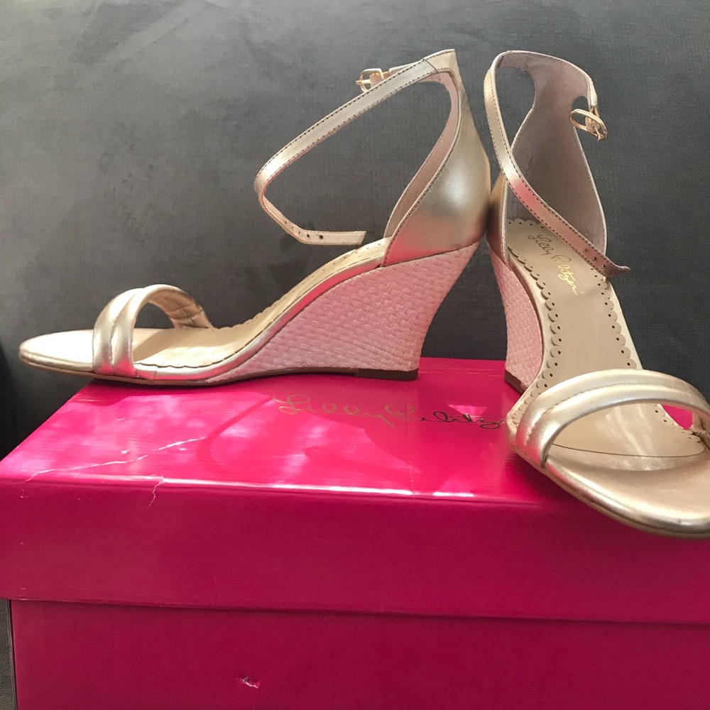 Lilly Pulitzer Gold Jenna Wedges